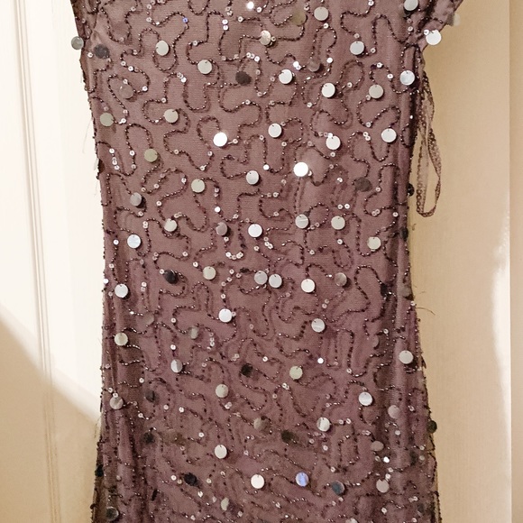 Cute dress for a party - Picture 3 of 3